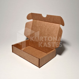 13.5 x 9 x 3 cm - kartona kastes