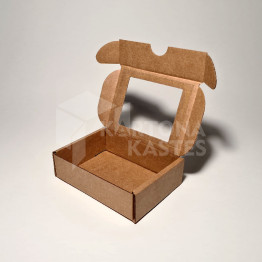 11.5 x 8.5 x 3 cm - kartona kastes ar logu