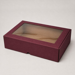 34 x 25 x 8 cm - kartona kastes ar logu