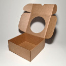 18.5 x 18 x 8 cm - kartona kastes ar logu