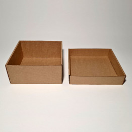 14 x 14 x 7 cm - kartona kastes ar vāku