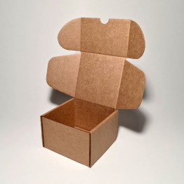 10 x 10 x 7 cm - kartona kastes