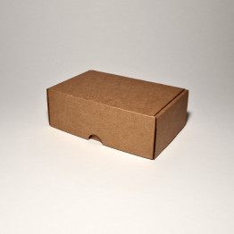 14 x 9 x 5 cm - kartona kastes