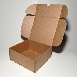 18.5 x 18 x 8 cm - kartona kastes