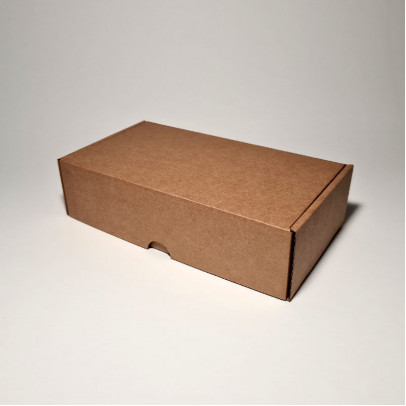 23 x 12.7 x 6 cm - kartona kastes